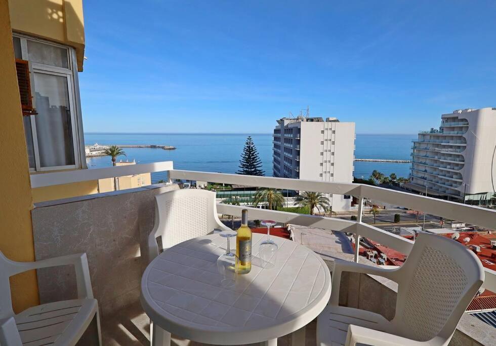Apartamento Vistas Al Mar Y Al Puerto Deportivo Benalmádena Exterior foto