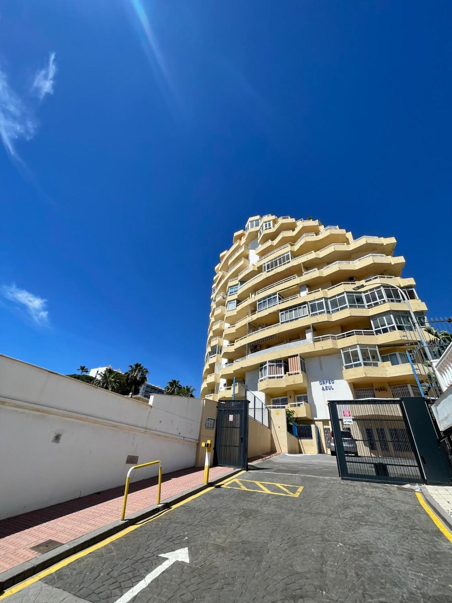 Apartamento Vistas Al Mar Y Al Puerto Deportivo Benalmádena Exterior foto
